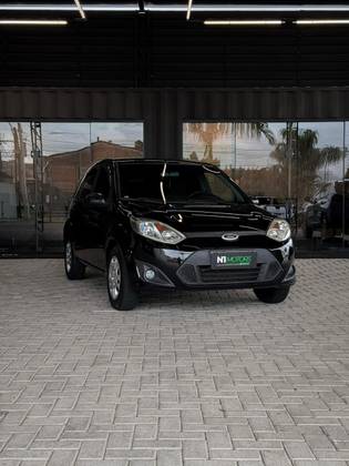 FORD FIESTA 1.6 ROCAM HATCH 8V FLEX 4P MANUAL